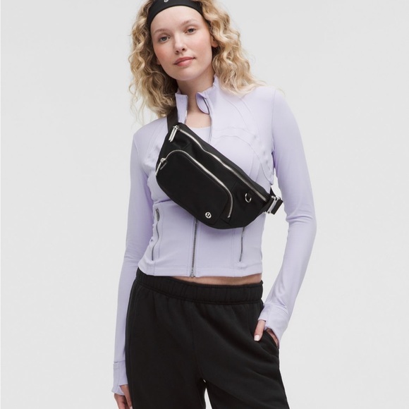 lululemon athletica Black Belt Bag - Picture 2 of 7
